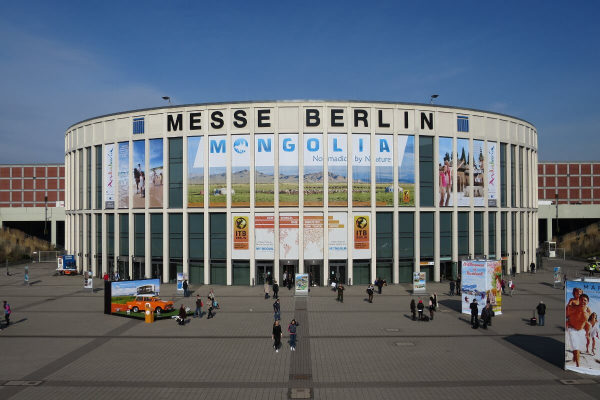 Messe Berlin, Agentur für Messebaupersonal: Messebauer, Auf- und- Abbauteams